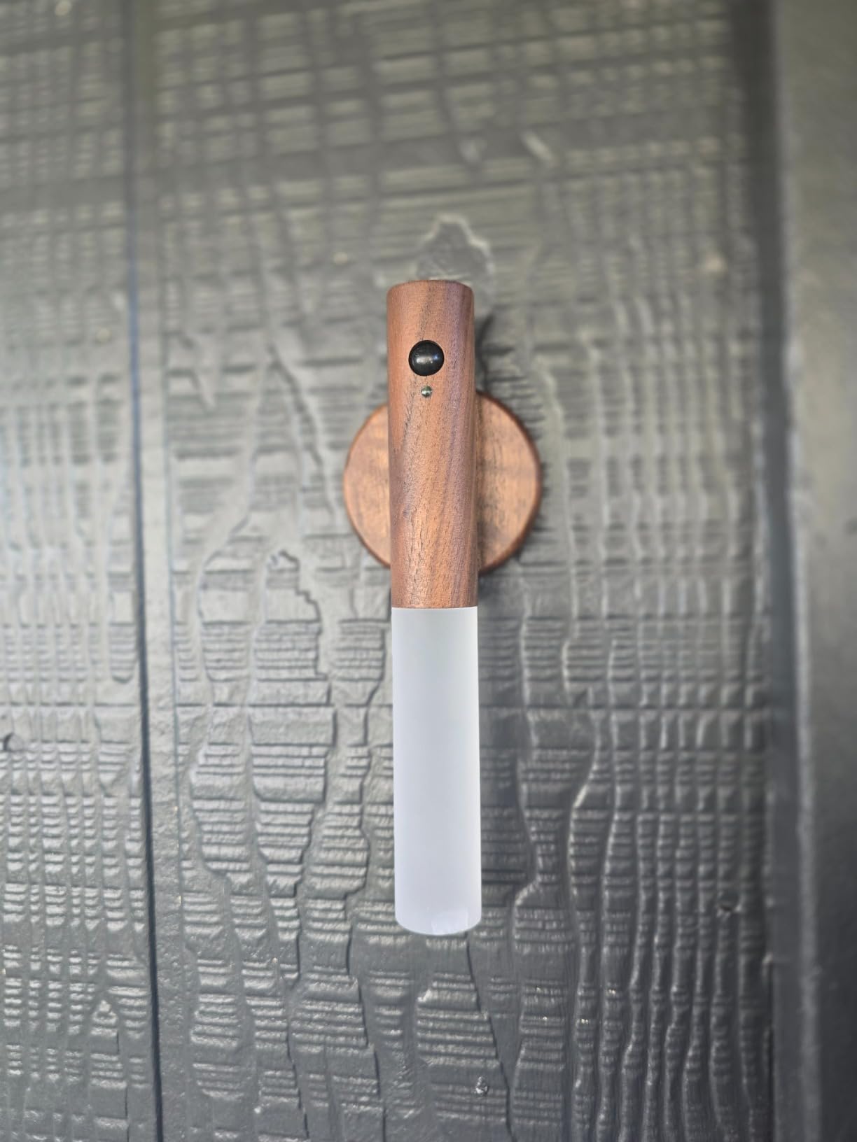 💡 Lámpara LED Inteligente con Sensor de Movimiento